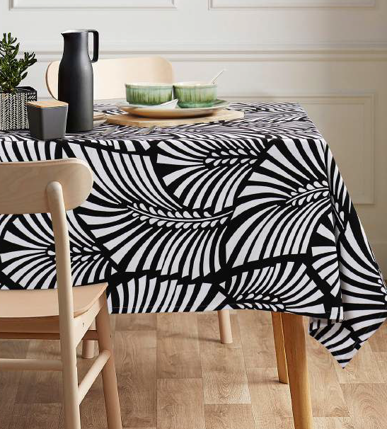Black White Tropical Palm Print Tablecloth – Bold Botanical Leaf | Modern Dining Table Cover