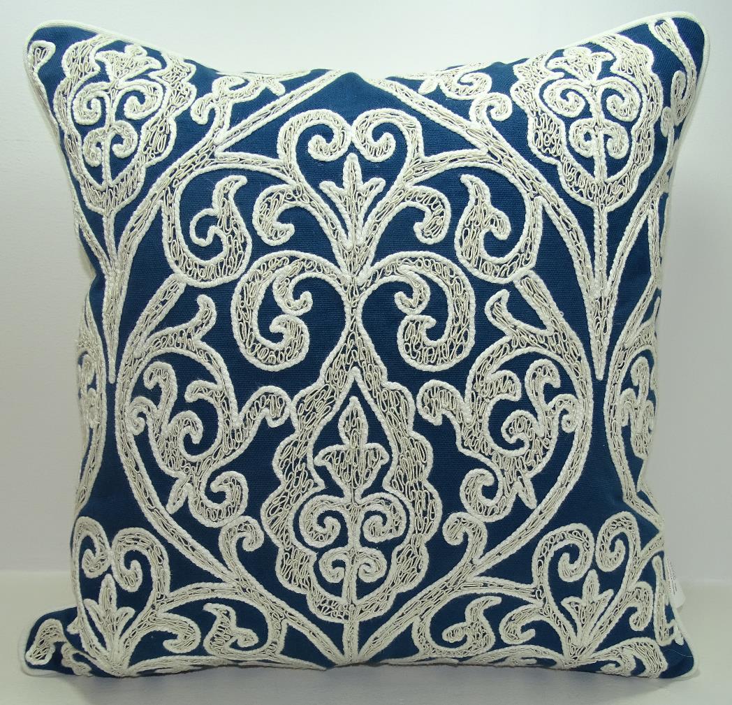 White Dori Embroidered Slub Pillow Cover